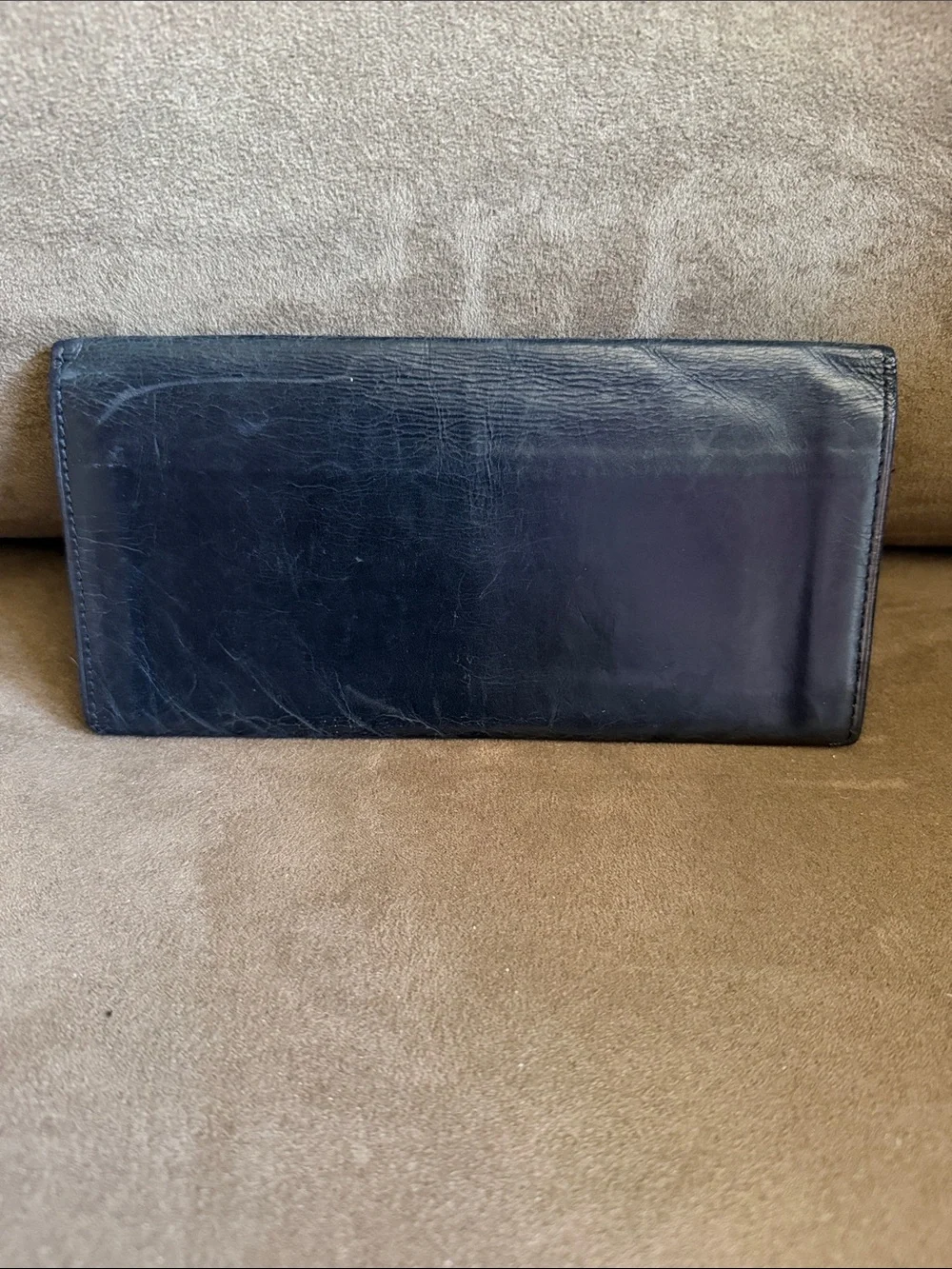 Yves Saint Laurent Black Lambskin Leather Slim Wallet - Picture 3 of 12
